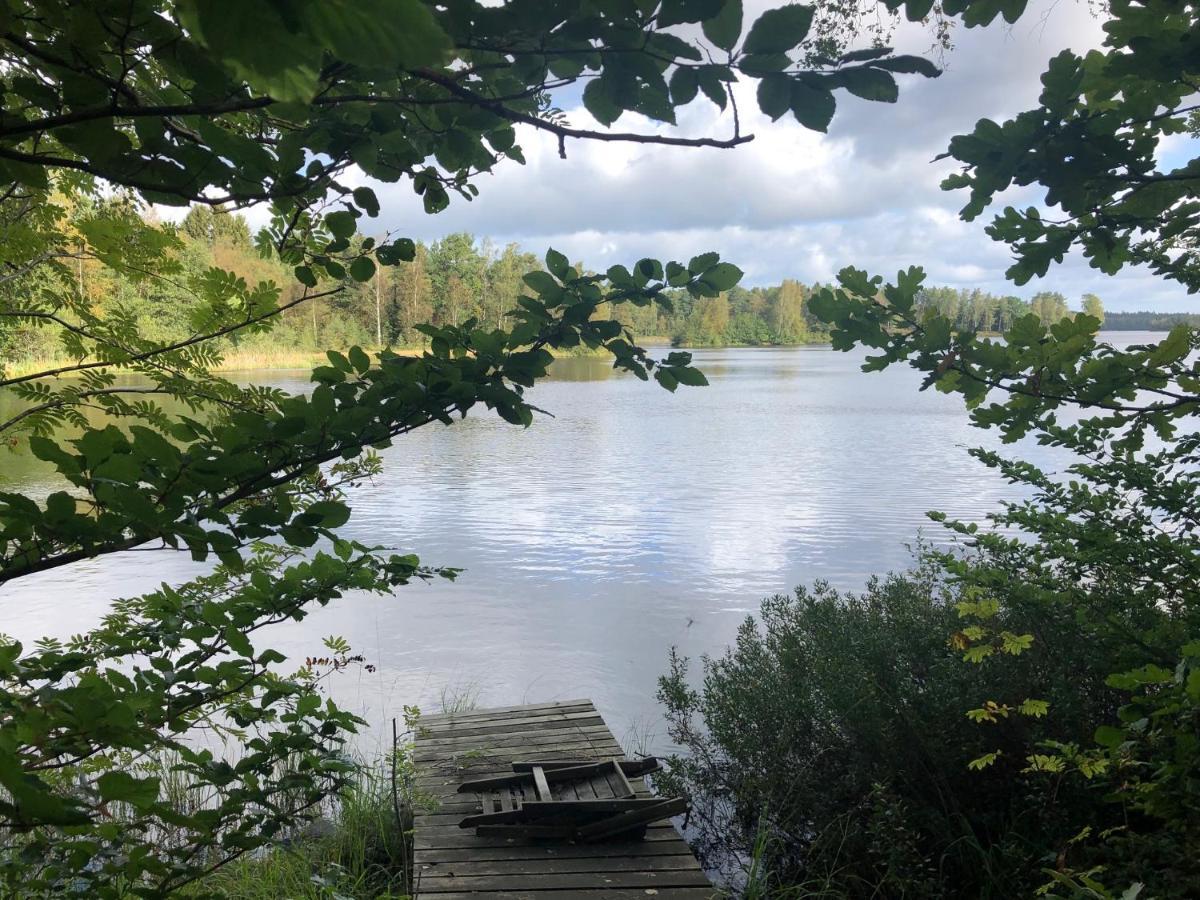 Naturskoent Boende Vid Sjoe Skånes Fagerhult Buitenkant foto