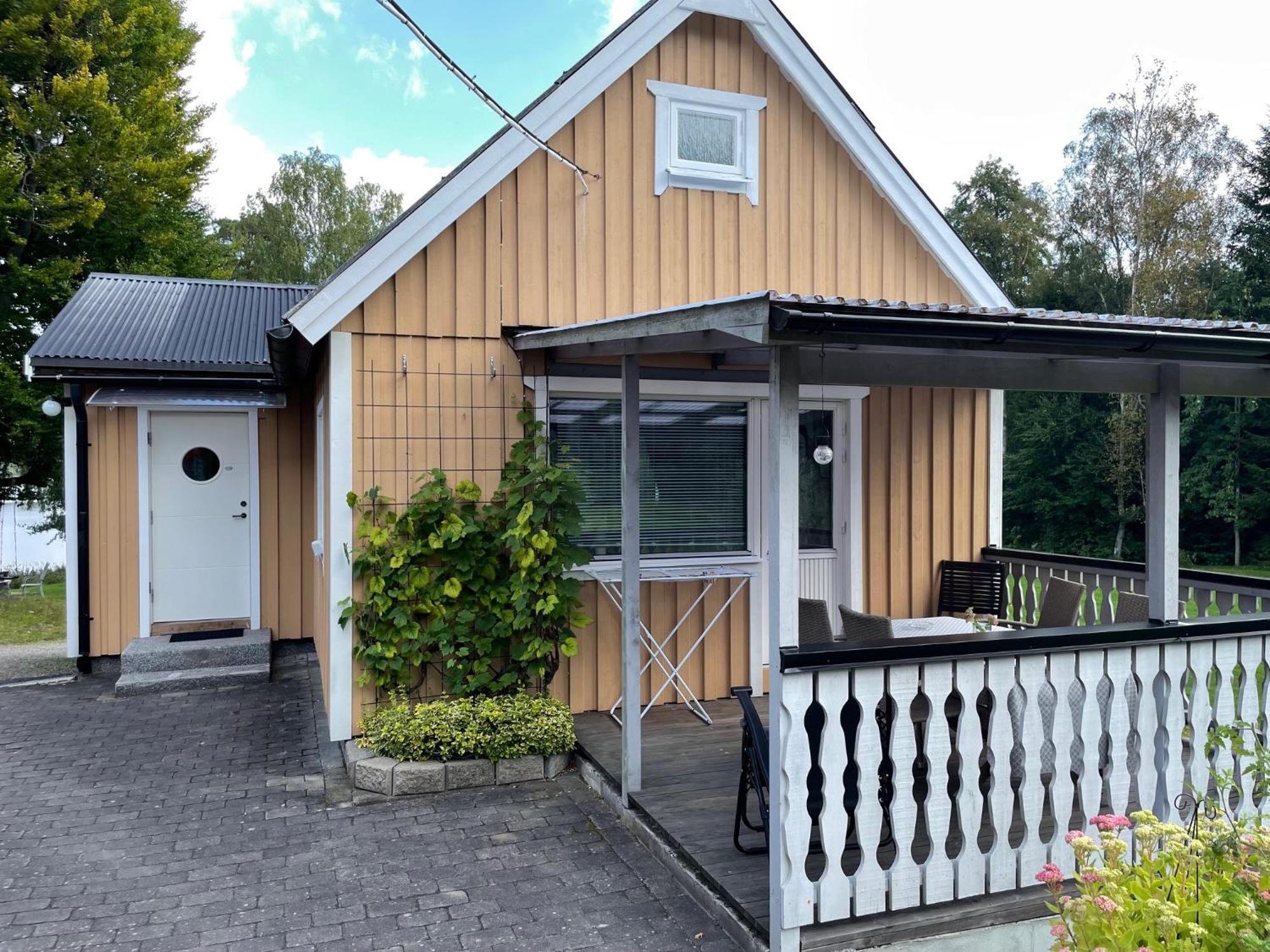 Naturskoent Boende Vid Sjoe Skånes Fagerhult Buitenkant foto